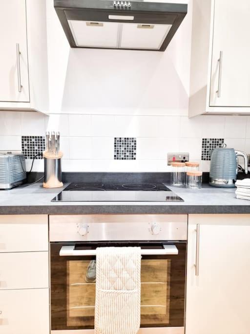 Stunning Flat Close To Beach Swansea Eksteriør bilde