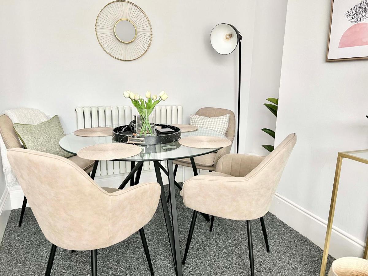 Stunning Flat Close To Beach Swansea Eksteriør bilde