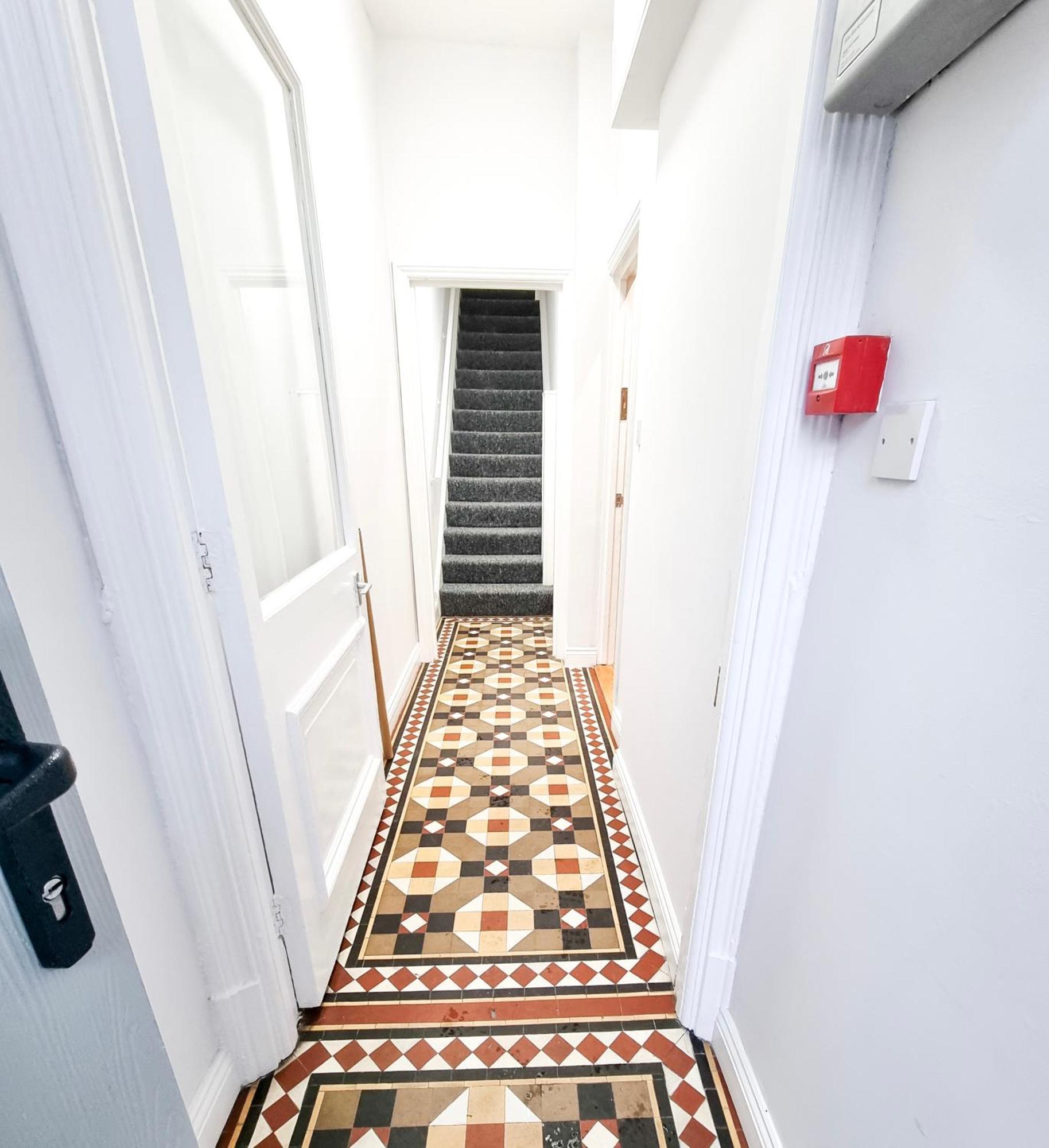Stunning Flat Close To Beach Swansea Eksteriør bilde